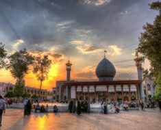 (طراحی و بهسازی بارگاه متبرک حضرت شاه چراغ در شـیراز (توسعه توریسم مذهبی